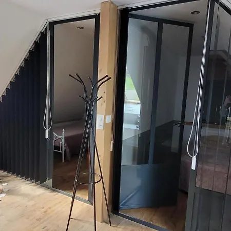Maison Renovee Au Coeur Des Volcans D'auvergne Avec Jardin, Terrasse Et Animaux Acceptes - Fr-1-742-156 *