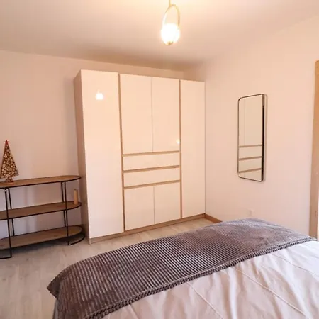 Maison Renovee Au Coeur Des Volcans D'auvergne Avec Jardin, Terrasse Et Animaux Acceptes - Fr-1-742-156 Dienne (Cantal)